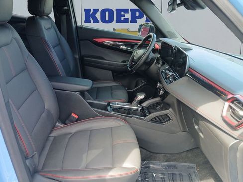 Used 2024 Chevrolet TrailBlazer RS w/ Convenience Package FWD image 17
