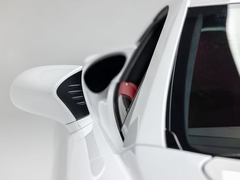 Used 2012 Lexus LFA RWD image 37