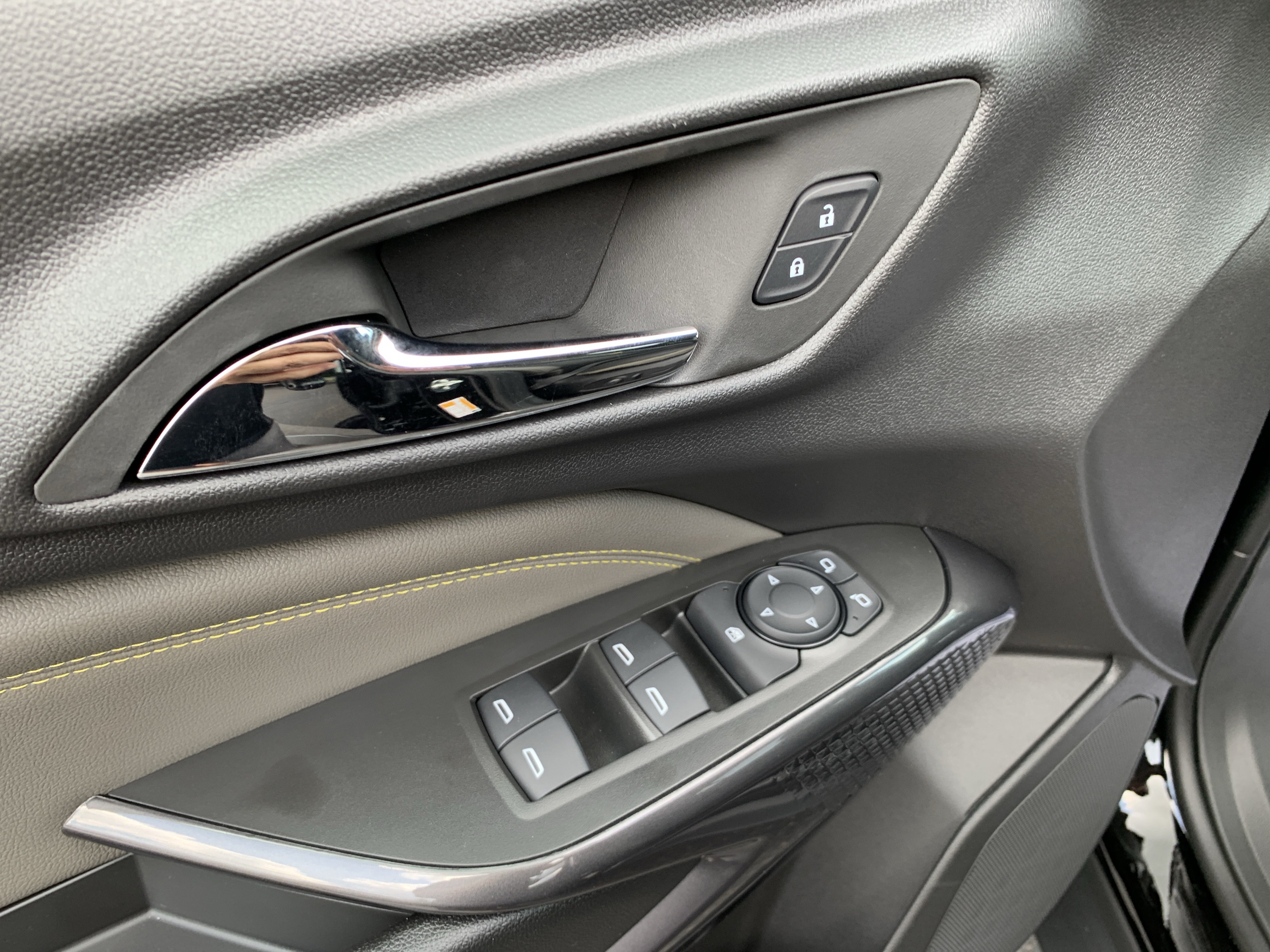 New 2026 Chevrolet Trax ACTIV w/ Driver Confidence Package FWD image 7