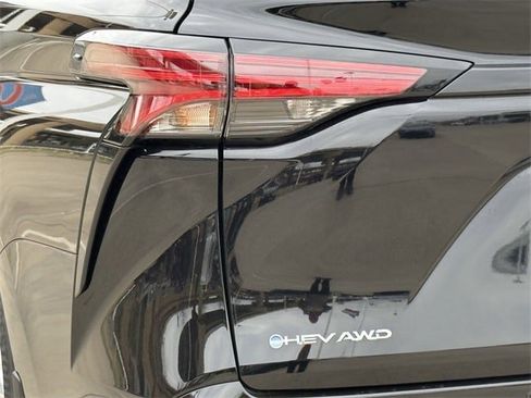 New 2026 Toyota Sienna Limited image 6