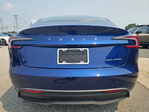 Used 2024 Tesla Model 3 Long Range AWD/4WD image 4