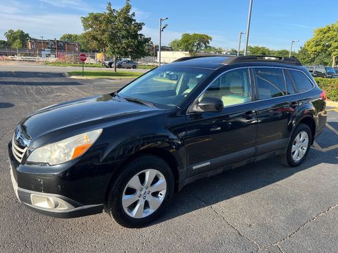 Used 2011 Subaru Outback 2.5i Limited AWD/4WD image 6