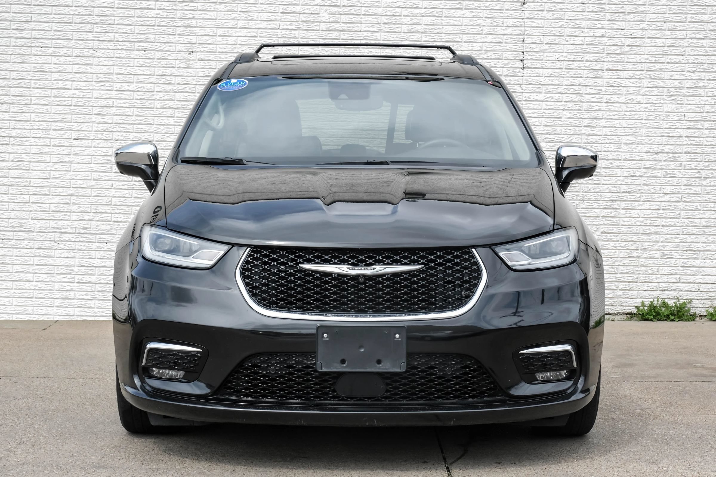 Used 2022 Chrysler Pacifica Limited FWD image 4