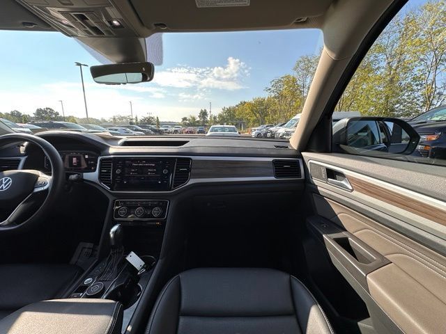 Used 2022 Volkswagen Atlas SEL AWD/4WD image 29