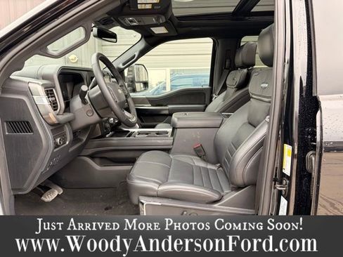 Used 2025 Ford F350 Platinum w/ Tremor Off-Road Package image 9