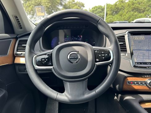 Certified 2023 Volvo XC90 T8 Core image 16