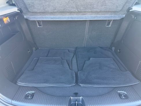 Used 2018 Chevrolet Trax LT w/ LT Convenience Package image 31