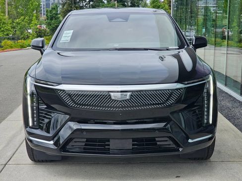 New 2026 Cadillac Optiq Luxury 2 AWD/4WD image 8