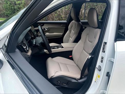 New 2026 Volvo XC90 T8 Ultra w/ Lounge Package AWD/4WD image 37