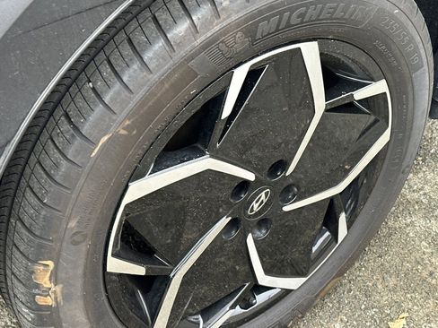 Certified 2024 Hyundai Ioniq 5 SEL image 4