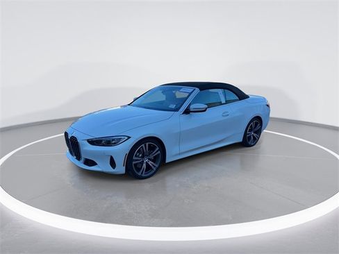Used 2024 BMW 430i Convertible w/ Premium Package image 3