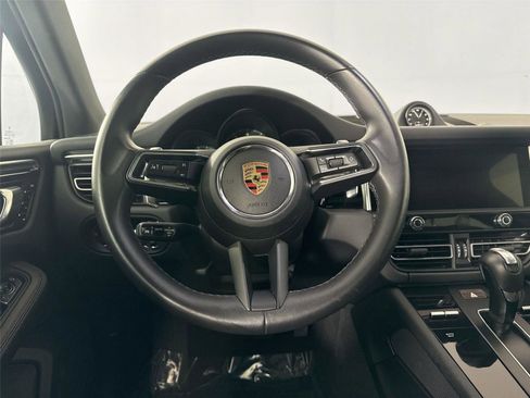 Used 2024 Porsche Macan Turbo image 32