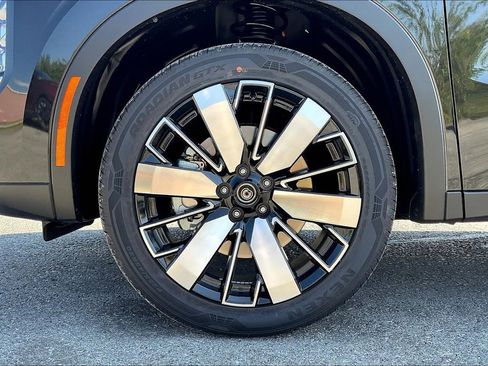 New 2025 Mitsubishi Outlander SE image 10