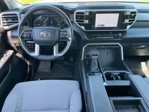 Certified 2022 Toyota Tundra SR5 w/ SR5 Convenience Package AWD/4WD image 9