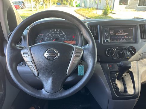 Used 2020 Nissan NV200 SV image 13