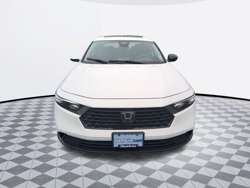 Used 2025 Honda Accord SE image 3