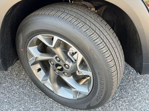 New 2026 Chevrolet Trax LT w/ LT Convenience Package image 9