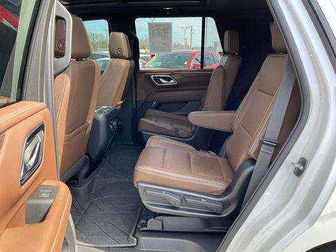 Used 2023 Chevrolet Tahoe High Country AWD/4WD image 23