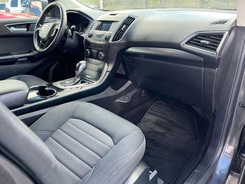 Used 2015 Ford Edge SE image 6