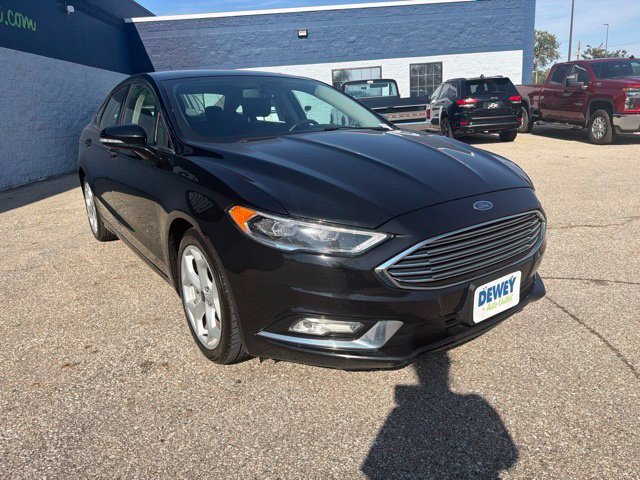 Used 2017 Ford Fusion SE w/ Fusion SE Technology Package AWD/4WD image 7