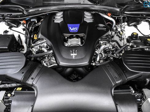 Used 2022 Maserati Ghibli Modena Q4 image 11