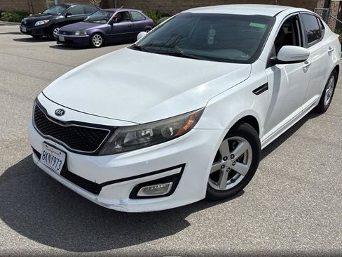 Used 2015 Kia Optima LX w/ LX Convenience Package image 1