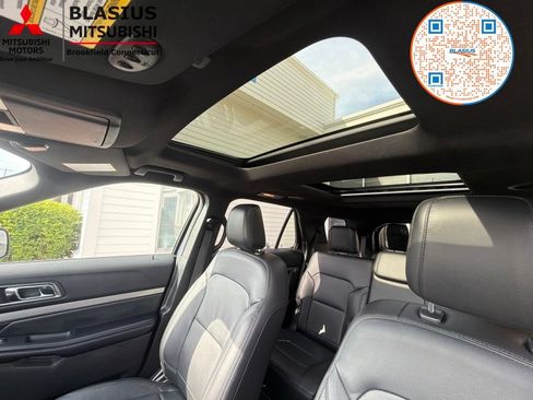 Used 2018 Ford Explorer XLT w/ Equipment Group 202A AWD/4WD image 59