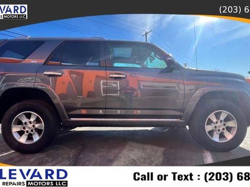 Used 2010 Toyota 4Runner SR5 image 2