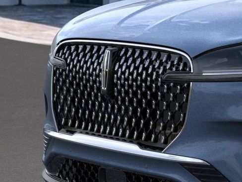 New 2026 Lincoln Aviator 2WD image 18
