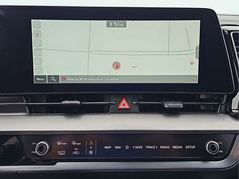 Certified 2025 Kia Sportage SX image 22