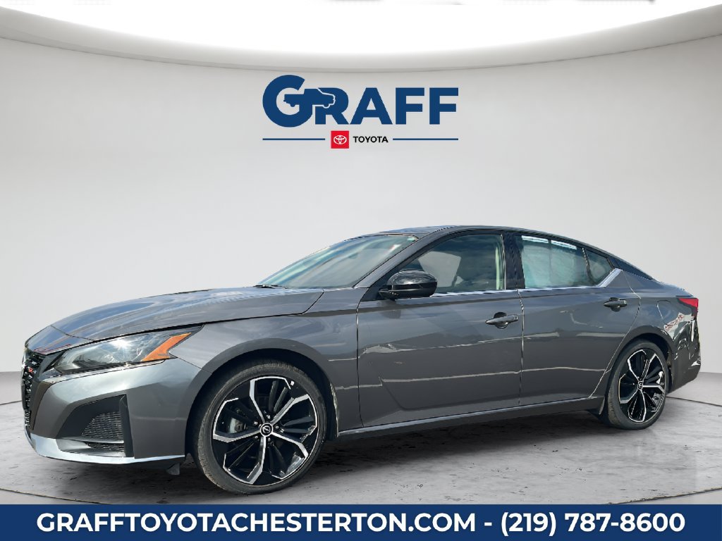 Used 2025 Nissan Altima 2.5 SR FWD image 12