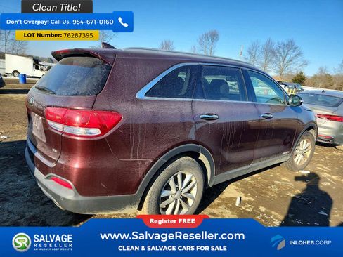 Used 2017 Kia Sorento AWD w/ LX V6 Convenience Package image 4