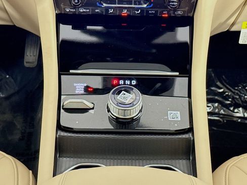 New 2025 Jeep Grand Cherokee Limited image 27