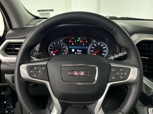 Certified 2023 GMC Acadia SLT AWD/4WD image 11