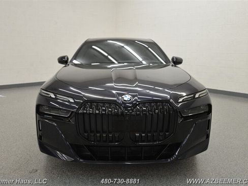 Used 2023 BMW 740i RWD image 6