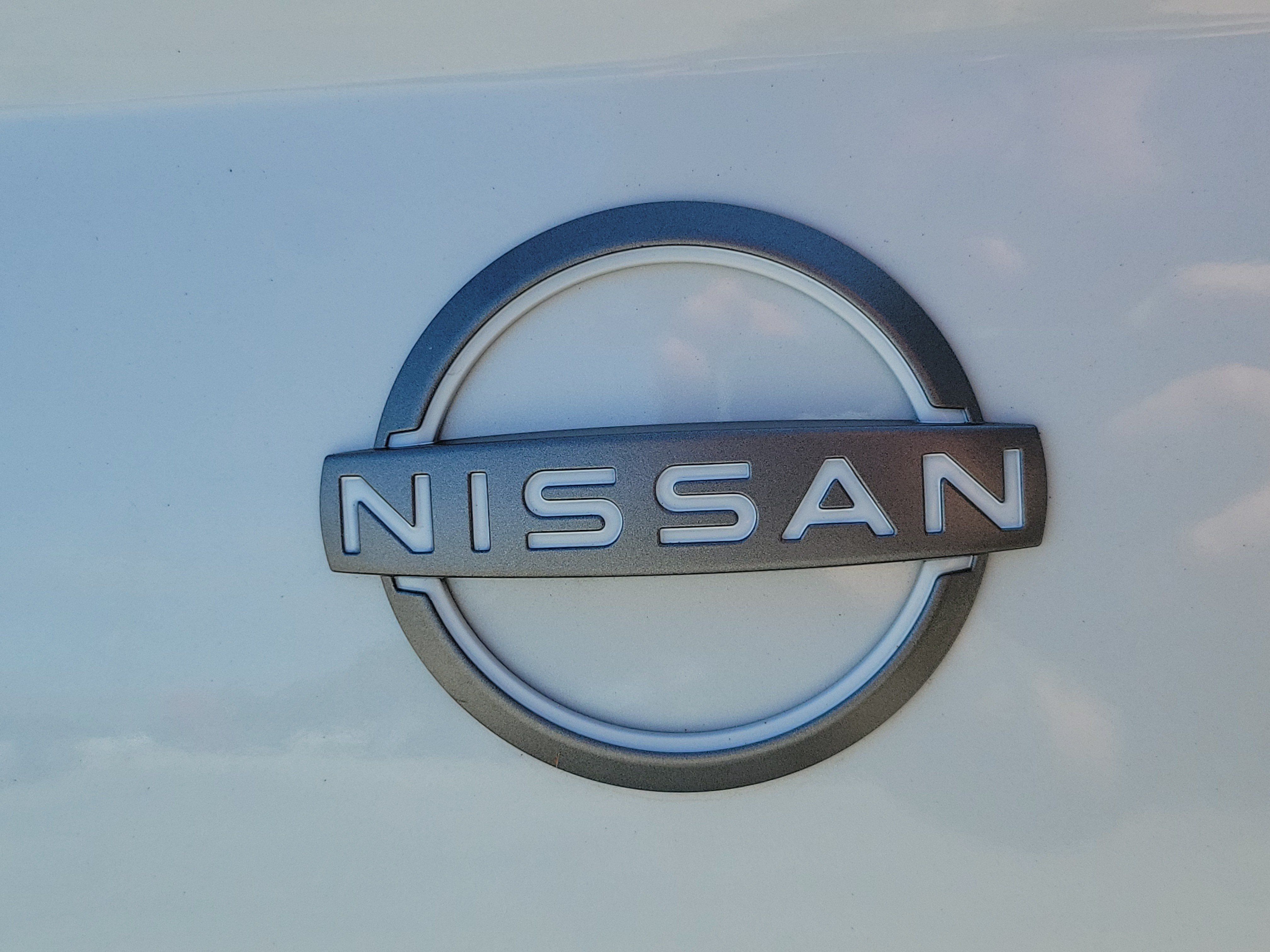 Used 2025 Nissan Versa SV FWD image 6
