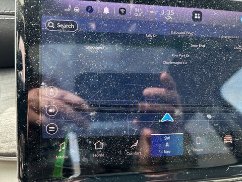 Certified 2022 Jeep Grand Cherokee Overland w/ Luxury Tech Group IV image 21