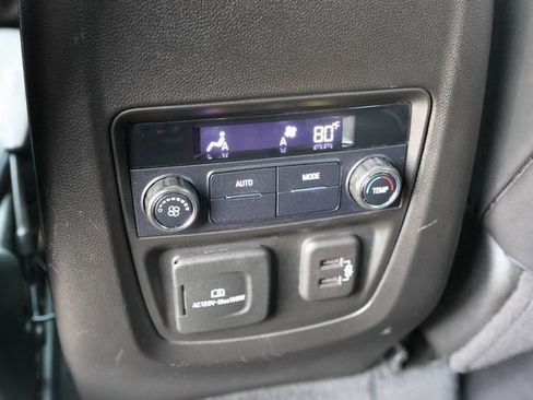 Used 2022 Buick Enclave Avenir w/ Avenir Technology Package image 23