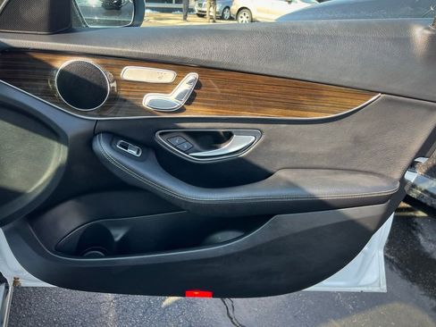 Used 2018 Mercedes-Benz C 300 Sedan image 32