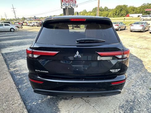Used 2022 Mitsubishi Outlander ES FWD image 7