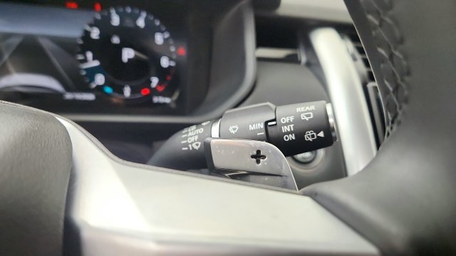 Used 2025 Land Rover Discovery S AWD/4WD image 59