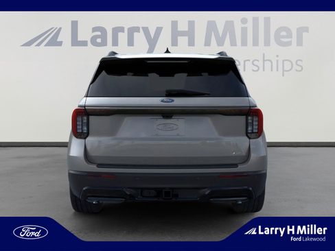 New 2026 Ford Explorer ST-Line w/ ST-Line Street Pack image 5