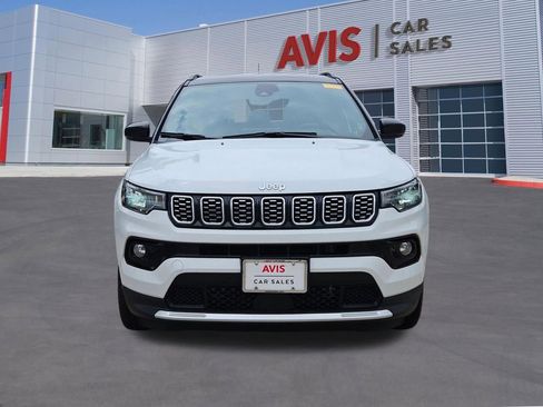Used 2025 Jeep Compass Limited AWD/4WD image 10