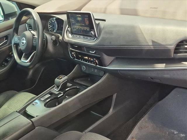 Used 2023 Nissan Rogue SV FWD image 21