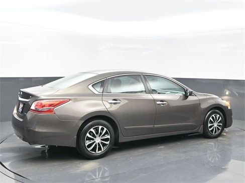 Used 2013 Nissan Altima 2.5 S image 6