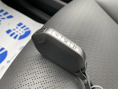 New 2026 Kia Carnival SX Prestige image 37