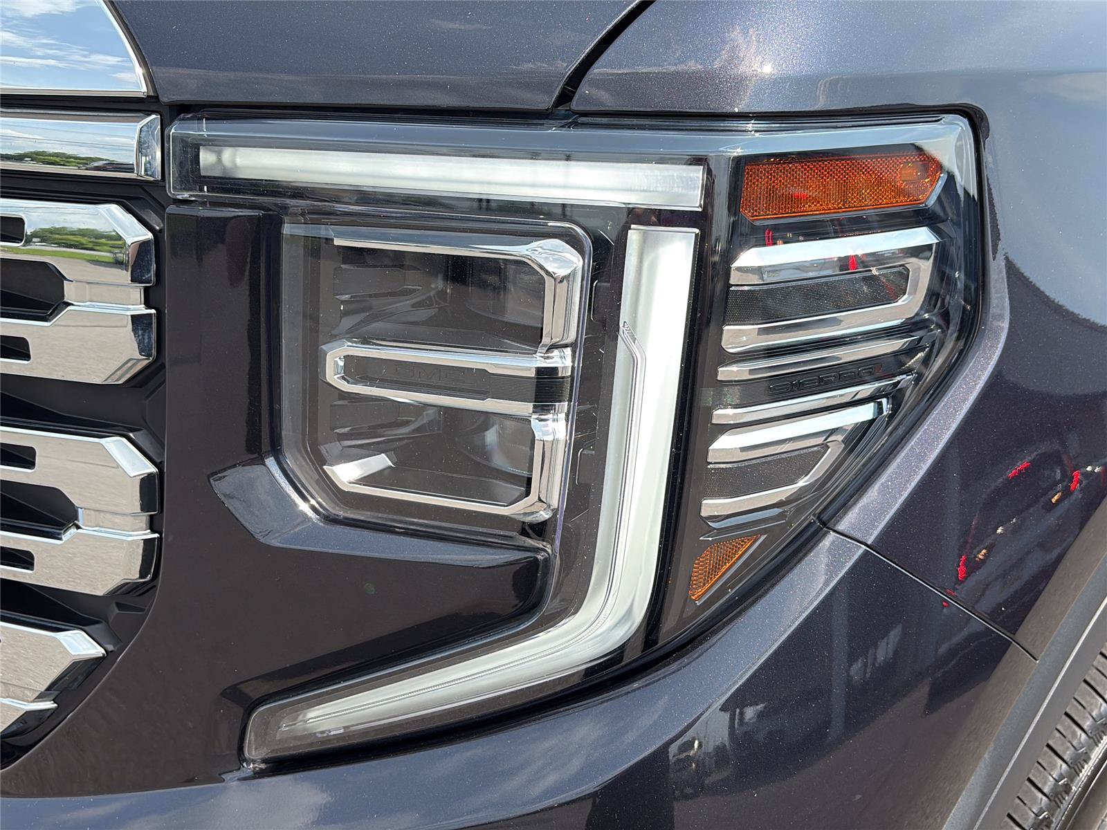 Certified 2023 GMC Sierra 1500 Denali w/ Denali Reserve Package AWD/4WD image 45