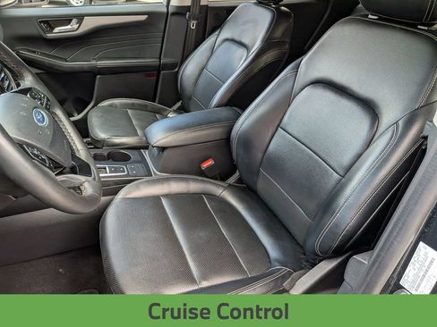 Used 2022 Ford Escape SEL w/ Technology Package FWD image 15