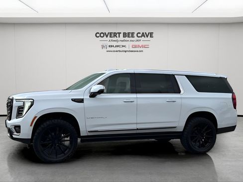 New 2026 GMC Yukon XL Denali Ultimate image 4