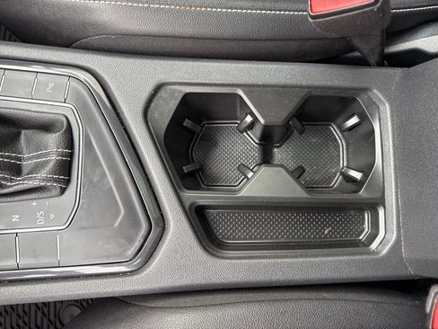 Used 2021 Volkswagen Tiguan SE R-Line image 27